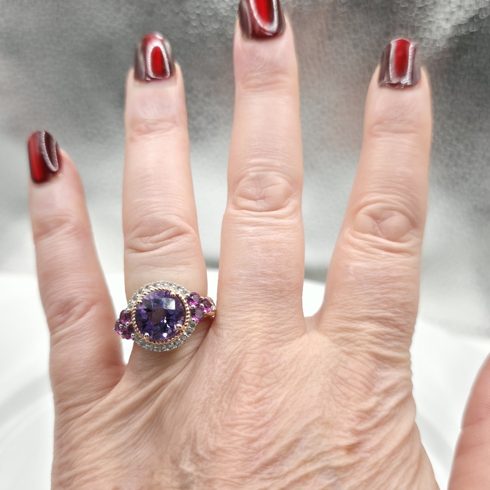 Glorious Victoria Wieck  African Amethyst And Rhodolite Garnet Ring - Picture 10 of 10